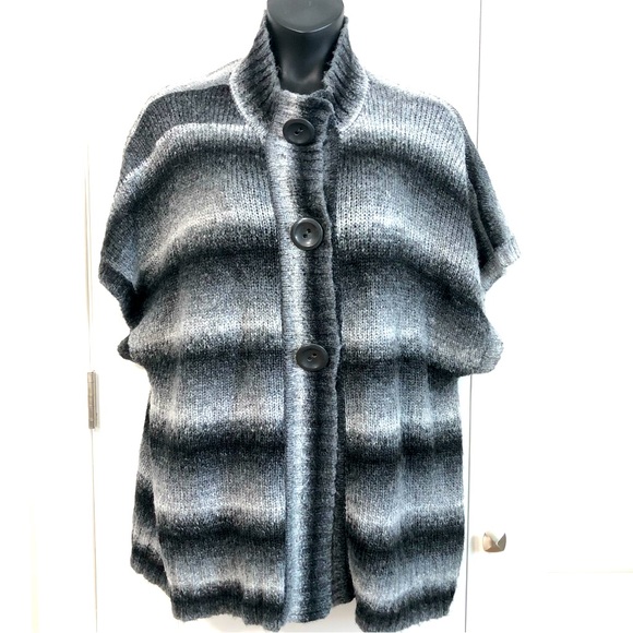 Covington | Black & Grey Large Button Short Sleeve Sweater | Size 24W-26W - Picture 1 of 13